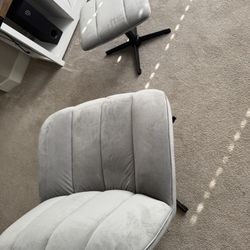 Lounge Accent Chair And Foot Rest