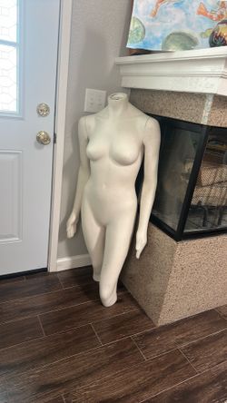 Vintage Mannequin