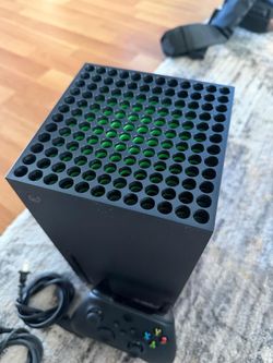 Xbox Series X 1TB Console Black + Controller Tested