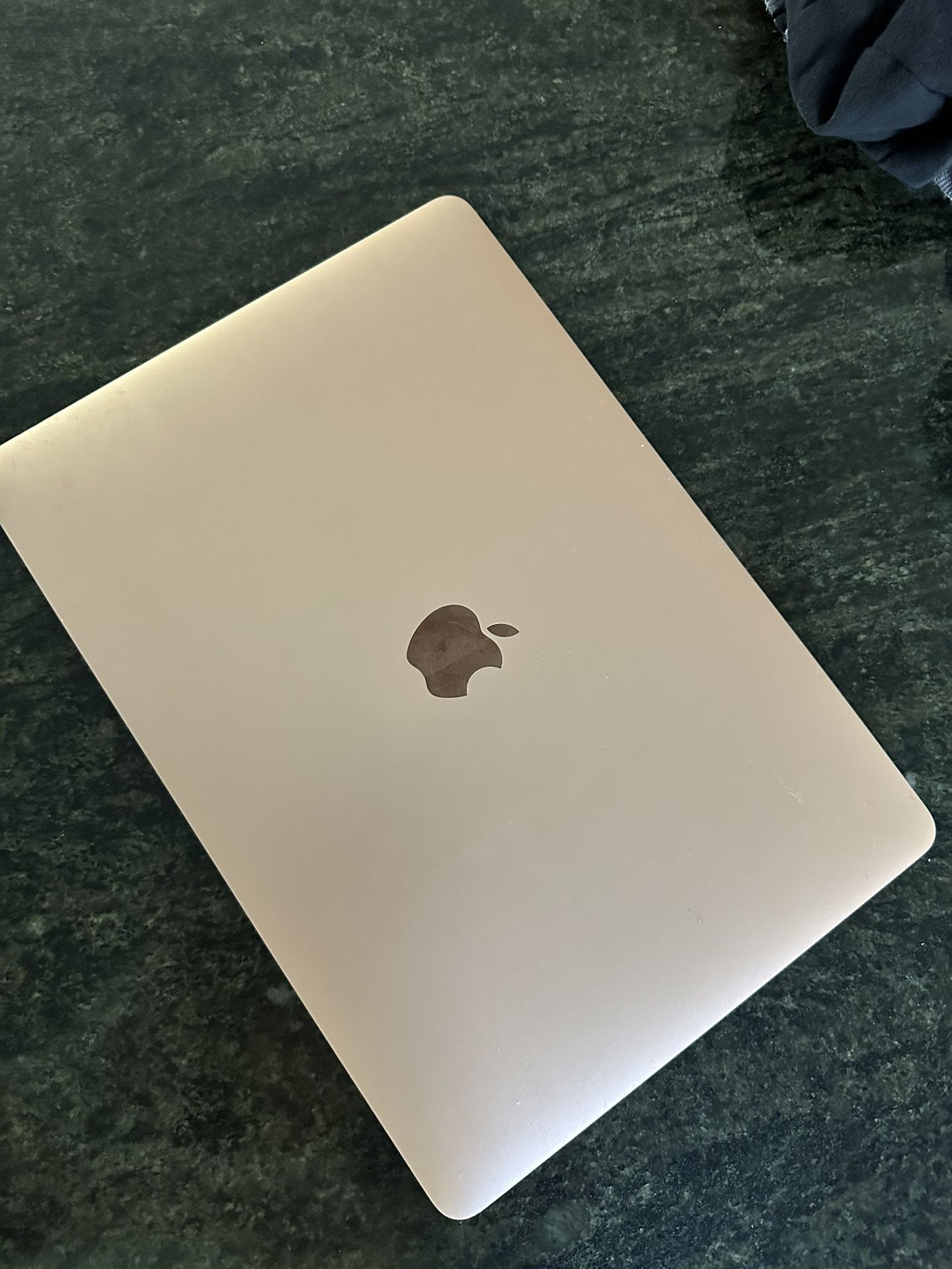 Macbook Air - 2020 Model
