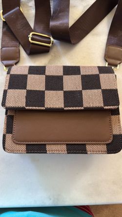 Ivy Taylor Paris bag