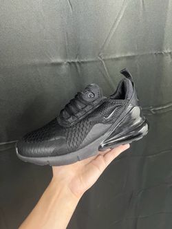 Nike AirMax 270 Triple Black