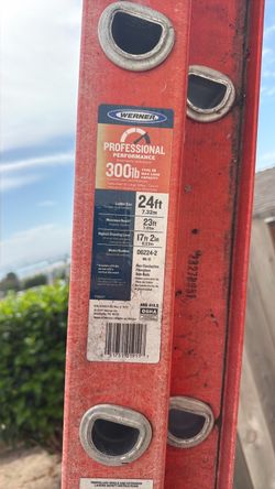 foot extension ladder 300 pound capacity i’m selling a 24 foot extension ladder 300 pound capacity