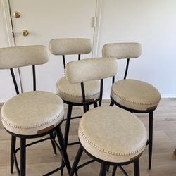 4 bar stools *see photos*