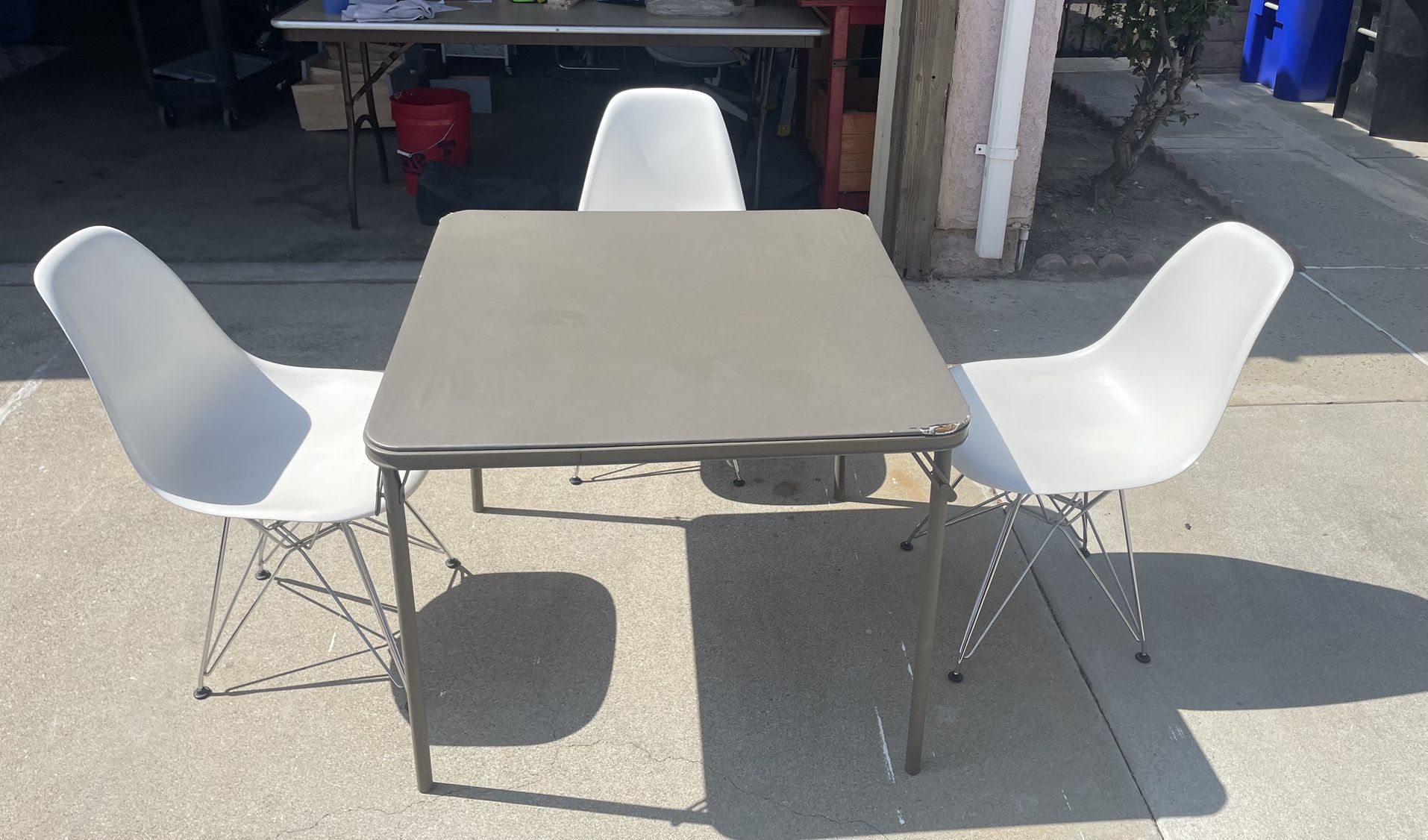 Table & Chair