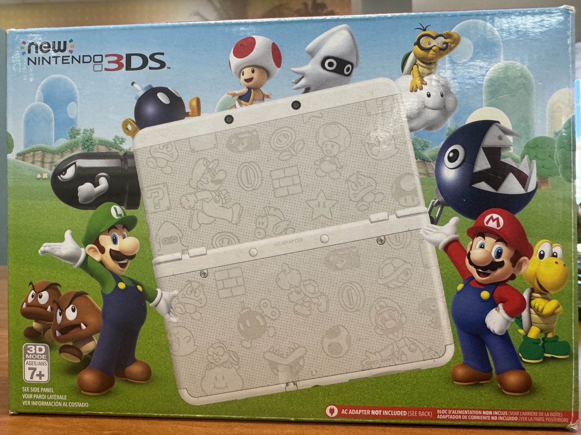 Nintendo New 3DS XL - White Super Mario Edition (Box & Manual Included)
