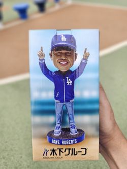 DODGERS DAVE ROBERTS ボブルヘッドフィギュア 6d2edb_ee99a7b81f9c4213945e552