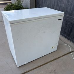 Deep freezer 7.0 Cu Ft