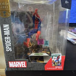 SPIDERMAN MARVEL FIGURE