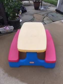 Kids picnic table