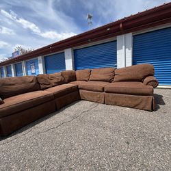 Down-Stuffed Sectional – Free Delivery! 