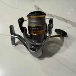 Shimao Sedona C3000 Spinning Fishing Reel. 