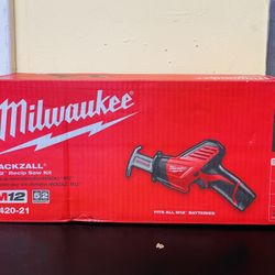 Milwaukee M12 Hackzall Recip Saw kit 