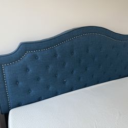 Full King Bed Set And Night Stands