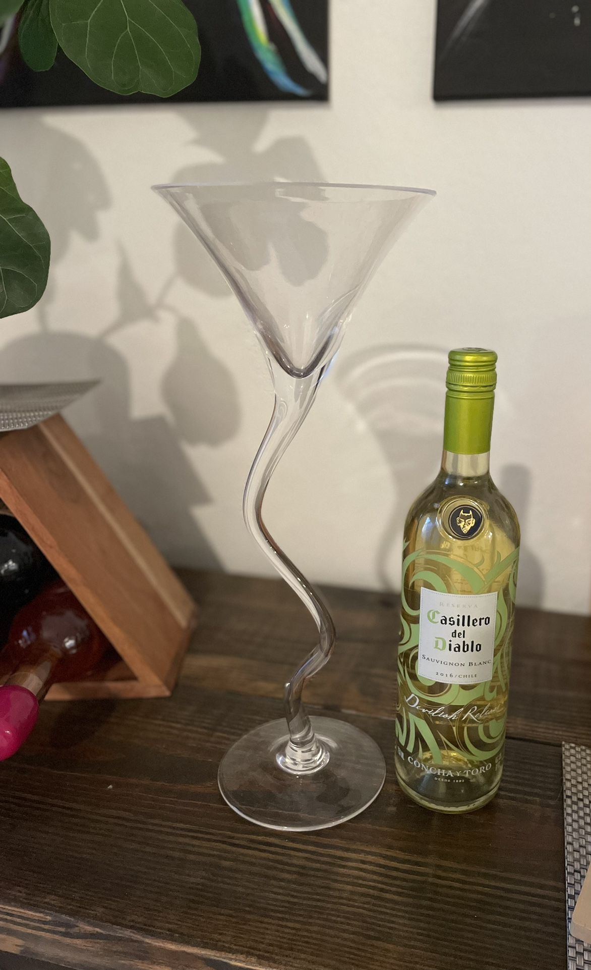 Tall Martini Glass (Wine bottle not Included)