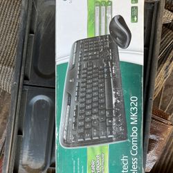 Portable keyboard with Mouse
