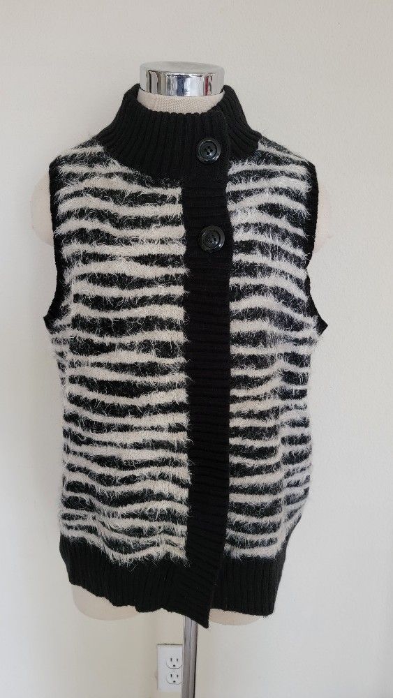 Chicos Fuzzy Vest