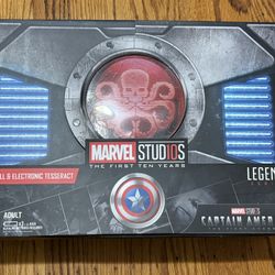 Marvel Studios Captain America Red Skull & Electronic Tesseract 2018 SDCC