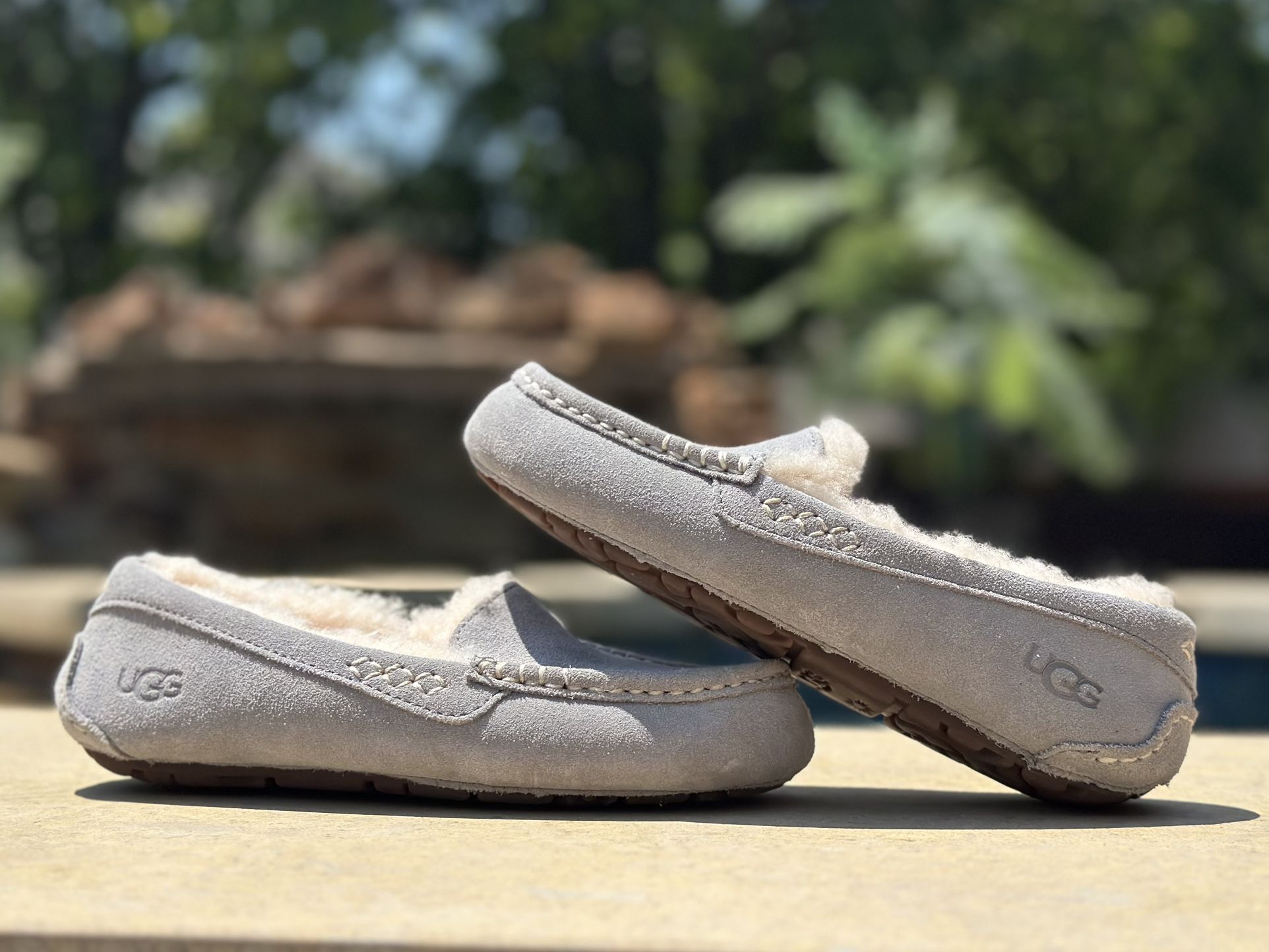 UGG “Ansley” Water Resistant Grey Suede/Shearling Moccasin Size