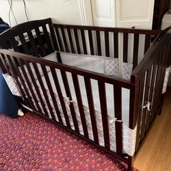 Baby Crib In Excellent Condition 