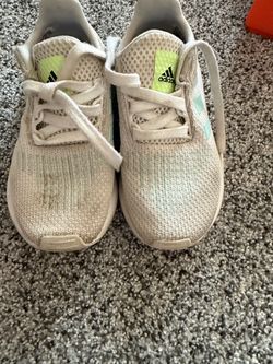 Adidas Low-Top Sneakers