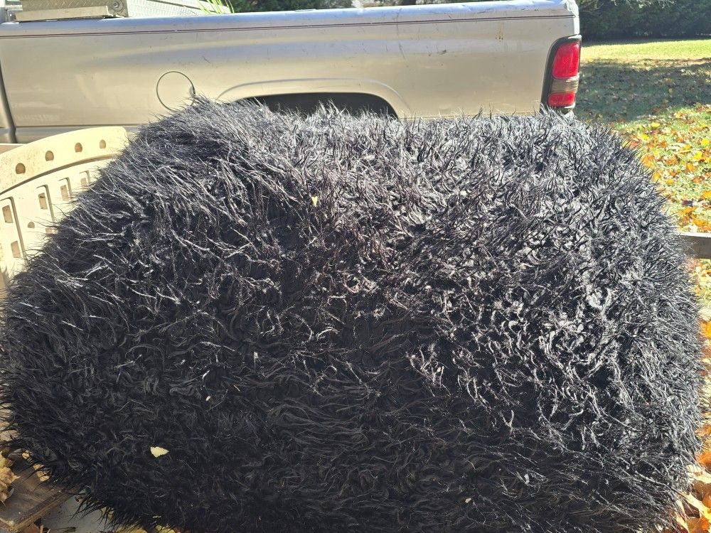 Fuzzy 5ft Black LePouf Soft Bean Bag