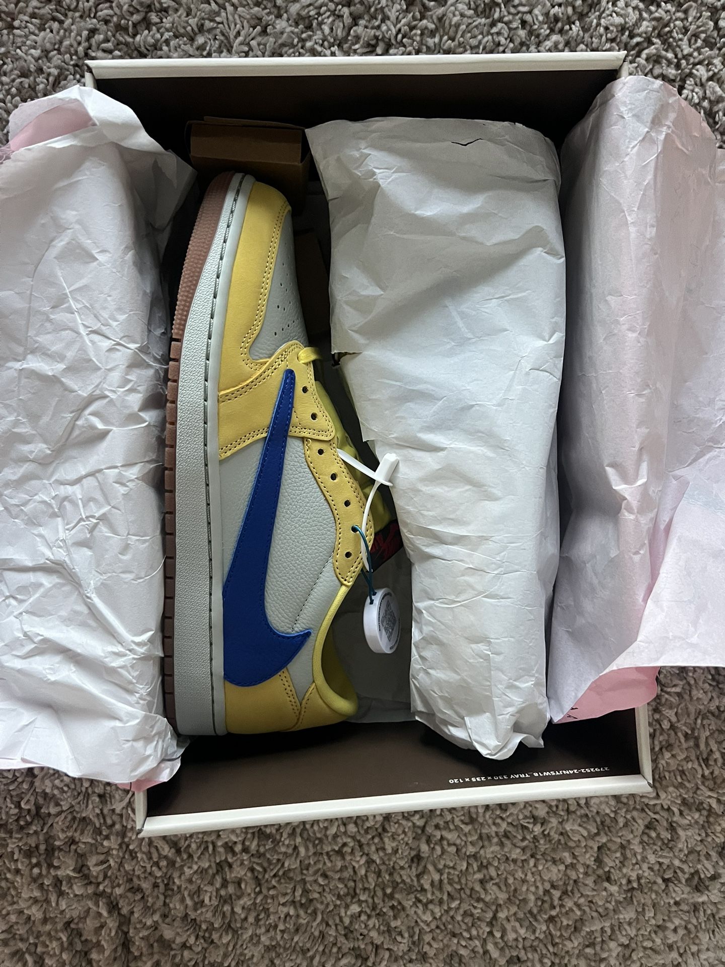 Size 11.5 Women’s Or 10 Mens Travis Scott Canary Jordan 1 Low 