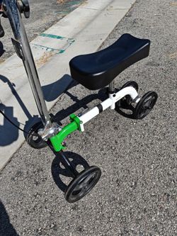 Knee Scooter