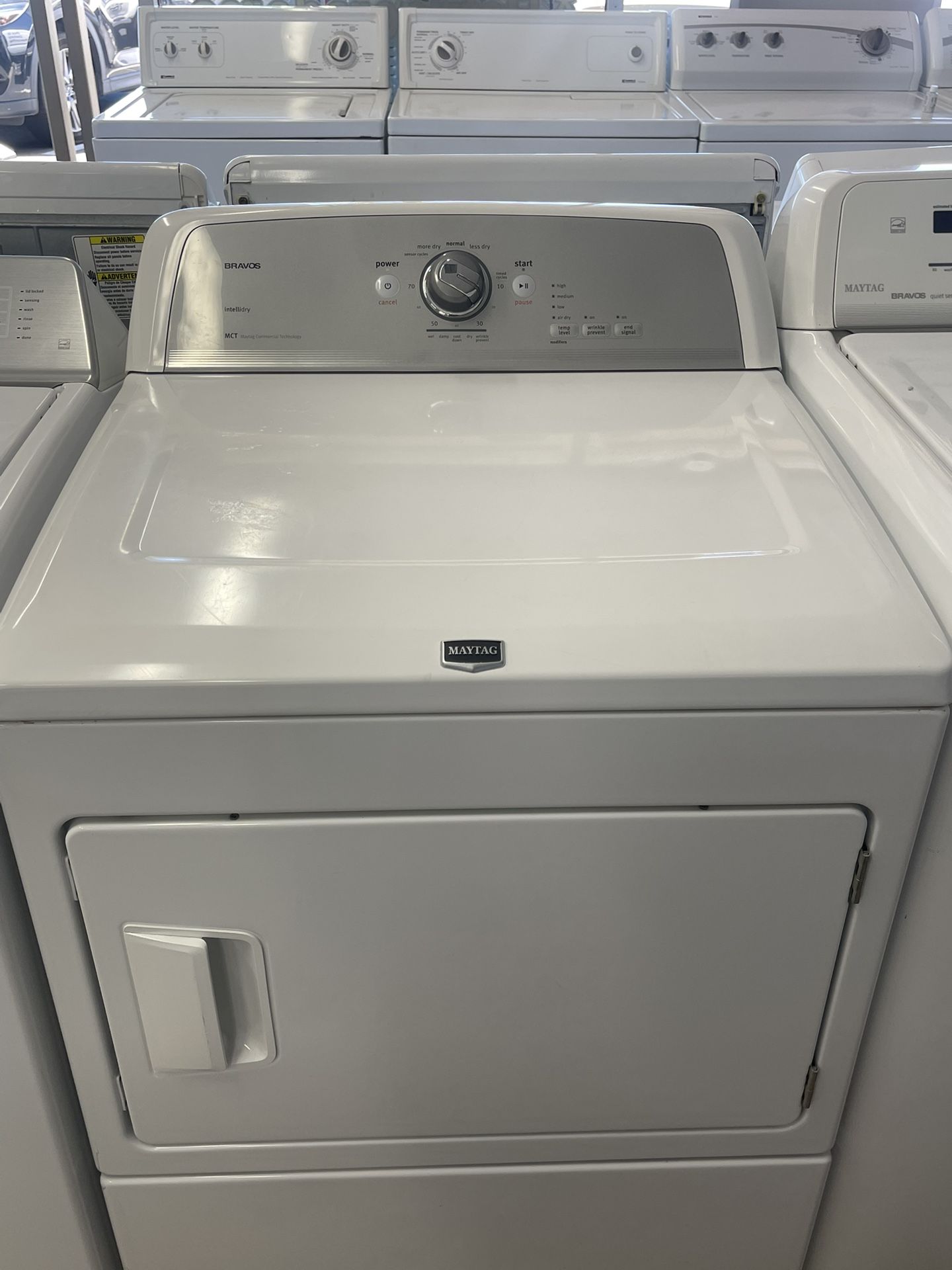 Maytag Bravos Intellidry Natural Gas Dryer In Excellent Working Condition