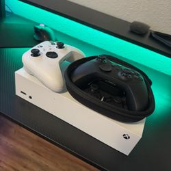 Xbox One S (excellent Conditions) 