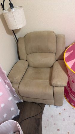 Large recliner chair