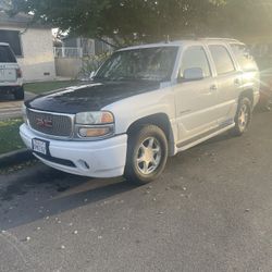 GMC Denali 