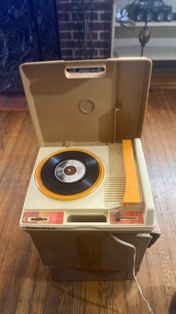 vintage Fisher-Price Model 825 Record Player from 1978