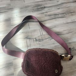 Lululemon Fleece Crossbody Bag 1L