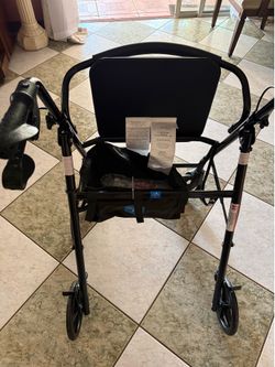 Walker with seat
