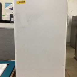 Hisense 3.3 cu.ft. Mini Fridge 
