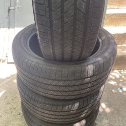 275/45/20 Bridgestone Tires Very Good Condition 