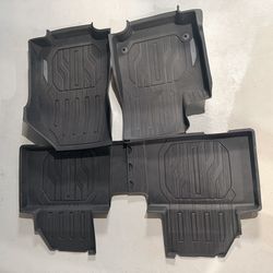 GMC Terrain Floor Mats Full Set + Cargo Mat OEM – Like New