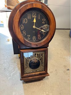 Vintage Wooden Regulator Pendulum Chime Wall Clock – Made in USA