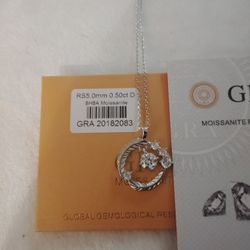Beautiful Necklace Moissanite .50 Ct Diamond Tested
