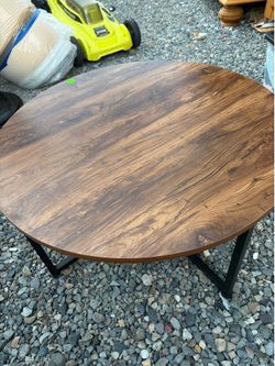 Round Center Table
