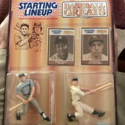 Mantle/ DiMaggio Statues