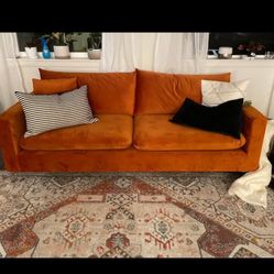Meridian Couch In Cognac 