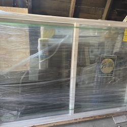 Window  71-1/2"x46-1/2" Pella 2500