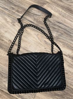 Women’s Aldo Faux Leather Purse Black Chevron With Metal Chain Straps