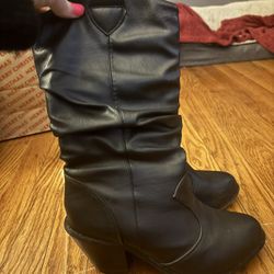 Black Boots 