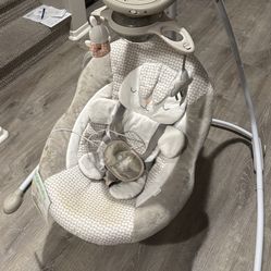 Ingenuity Inlighten Soothing Baby Swing