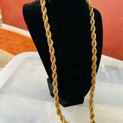 Gold plated Thick Chain.  Vintage 