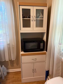 White Kitchen Cabinet with Microwave Hutch