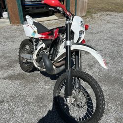 Wr300.  Husky 